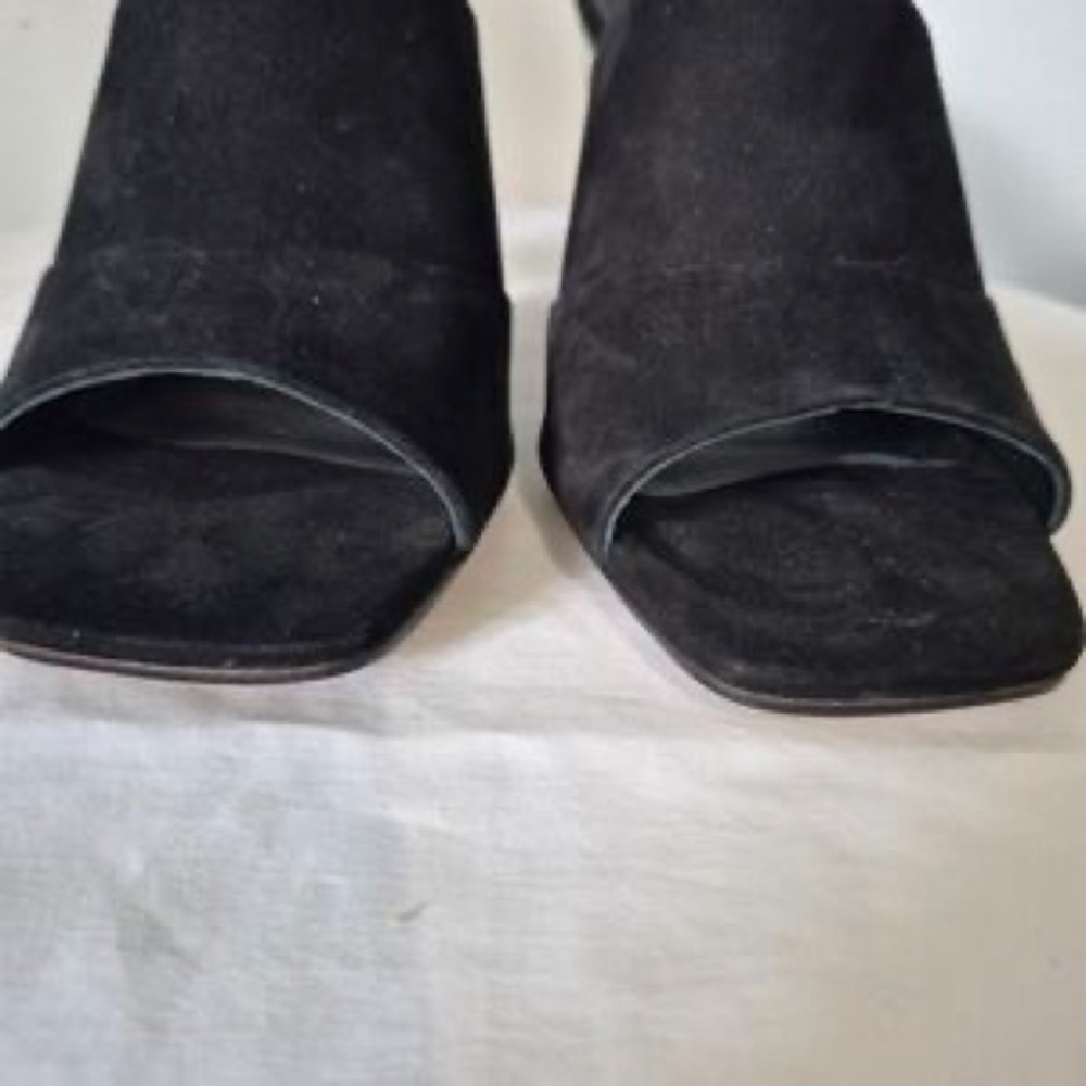 Black Sculptural Heel Mule - Women's Slip-On Shoe - Picture 4 of 7